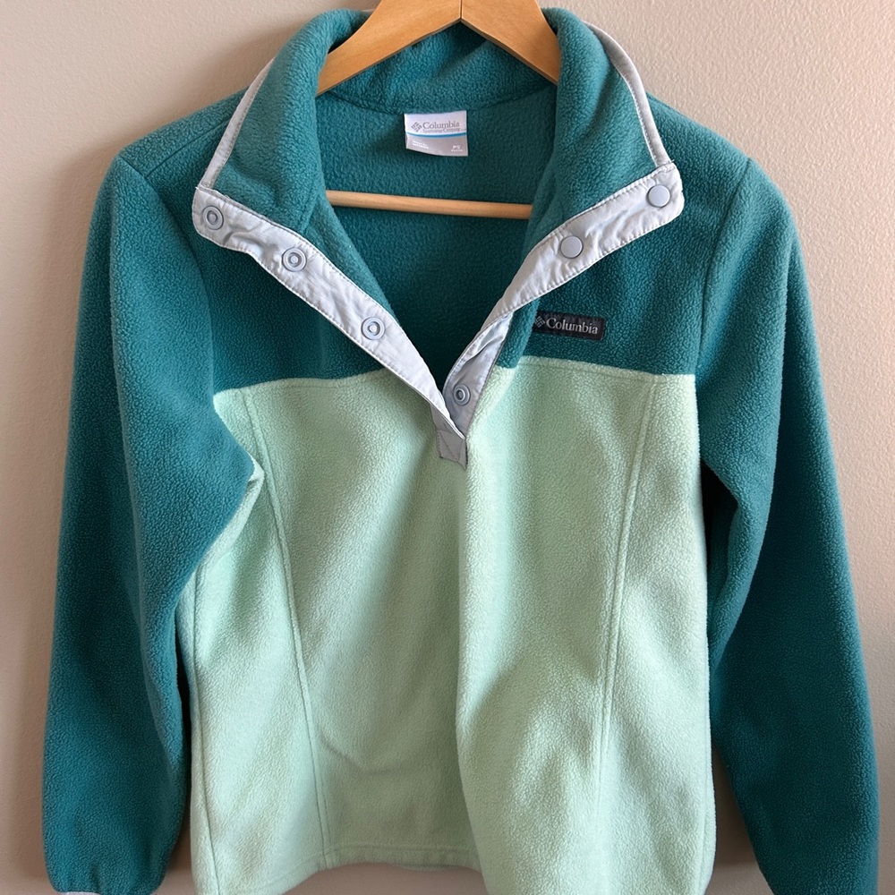 Columbia Teal and Sea Foam Green Fleece Jacket